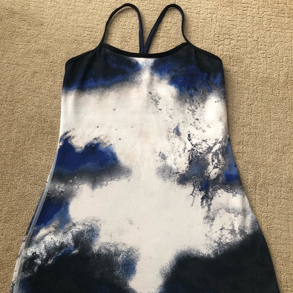 lululemon athletica Tops - Lululemon power Y tank